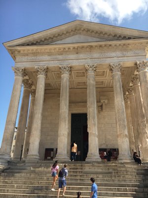 Maison Carrée by null