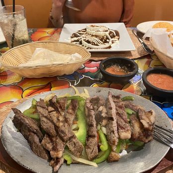 Casa Oaxaca - Chicken mole enchiladas, steak fajitas - Mexican Near Me - Bethel, Connecticut Casa Oaxaca - Chicken mole enchiladas, steak fajitas - Mexican Near Me - Bethel, Connecticut