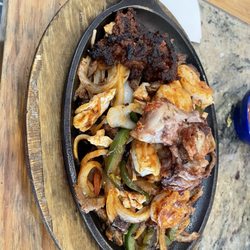 Casa Azul Mexican Grill - Fajitas casa Azul