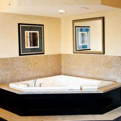 Hampton Inn Doylestown - Guest room