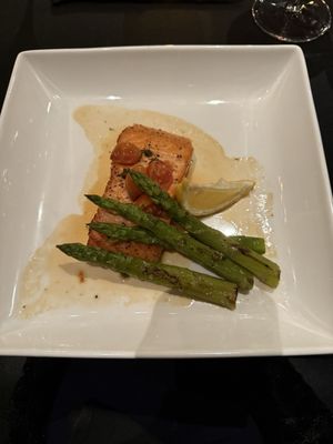 Seven Oaks Steak and Seafood by null