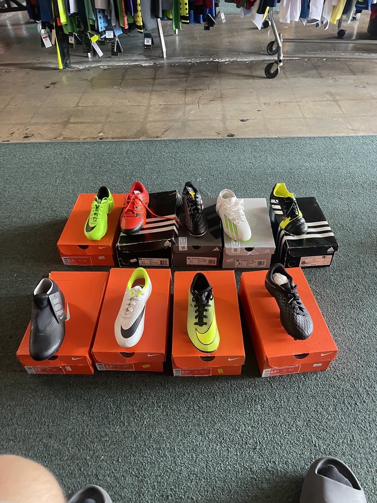 SOCCER WAREHOUSE Updated June 2024 30 Photos & 36 Reviews 4128