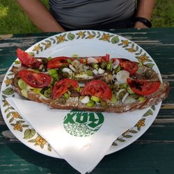 Dornröschen Keller - Haifischbrot