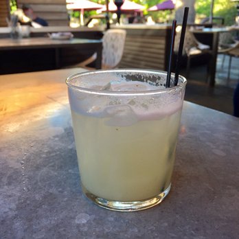 Bravas Bar de Tapas - Kiwi fizz - Spanish Near Me - Healdsburg, California