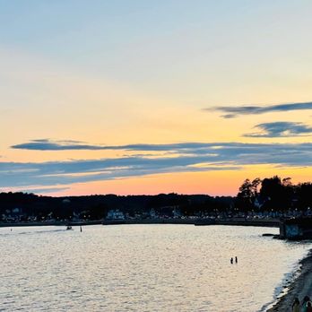 1606 Restaurant & Oyster Bar - Sunset view - New American Near Me - Gloucester, Massachusetts