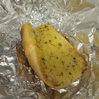 Papa Guido’s Pizza - Garlic bread comes with the pasta - Pizza Near Me - Redondo Beach, California Papa Guido’s Pizza - Garlic bread comes with the pasta - Pizza Near Me - Redondo Beach, California