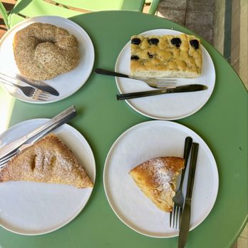Shemroon Cafe - Bakeries Near Me - Orinda, California