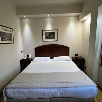 Hotel Della Valle - Flat pillows, stiff bed - Hotels Near Me - Agrigento, AG