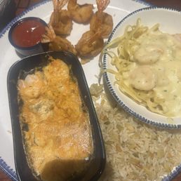 Endless Shrimp Plate : Marry Me Shrimp, Shrimp Linguine, and Walt's Favorite Shrimp. Side of rice pilaf.