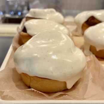 Hani's Bakery - Cinnamon bun! - Bakeries Near Me - New York, New York