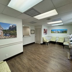 Mark Reed, DPM DABFAS - OC Center for Wound Healing and Foot Care Reception Room