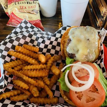 Lillian's Front Porch Cafe - Cheeseburger with fries - Cafes Near Me - Lillian, Alabama Lillian's Front Porch Cafe - Cheeseburger with fries - Cafes Near Me - Lillian, Alabama