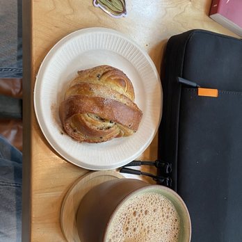 elaichi co. - elaichi bun, oat chai elaichi - Coffee & Tea Near Me - Berkeley, California