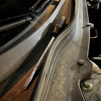 Findlay Honda Henderson - Complimentary under-the-hood screw driver with oil change and tire alignment - Car Dealers Near Me - Henderson, Nevada