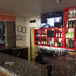 Base lounge - Inside- bar area