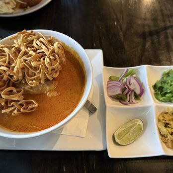 Bai Tong Thai Restaurant - Khao Soi - Thai Near Me - Redmond, Washington