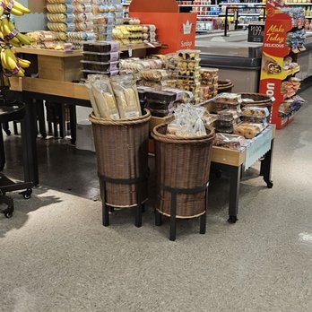 Target - Department Stores Near Me - Kirkwood, Missouri