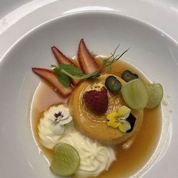 W Mexico City - Room service flan - Hotels Near Me - Mexico City, DIF W Mexico City - Room service flan - Hotels Near Me - Mexico City, DIF