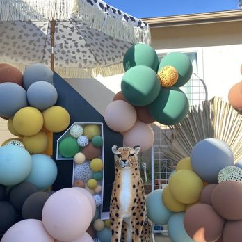 Le Buzzing B's - Party & Event Planning Near Me