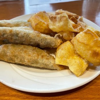 Sakura Nami - Gyoza(4pcs) Crab Puff(8pcs) - Sushi Bars Near Me - Clarendon Hills, Illinois Sakura Nami - Gyoza(4pcs) Crab Puff(8pcs) - Sushi Bars Near Me - Clarendon Hills, Illinois