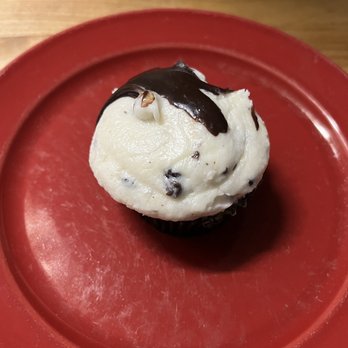 Bull City Bake Shop - Cannoli cream cupcake -- I only tried the frosting (which was great) but my wife loved it - Bakeries Near Me - Durham, North Carolina