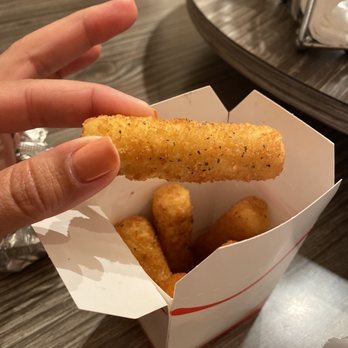 Stoneham Pizza - Small order of mozzarella sticks. Crispy! September 2020. - Pizza Near Me - Stoneham, Massachusetts Stoneham Pizza - Small order of mozzarella sticks. Crispy! September 2020. - Pizza Near Me - Stoneham, Massachusetts