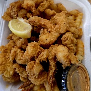 Grub N Luxury - Conch & Shrimp was delicious - Food Trucks Near Me - Miami, Florida