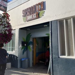 Sasquatch Shave Ice - Exterior
