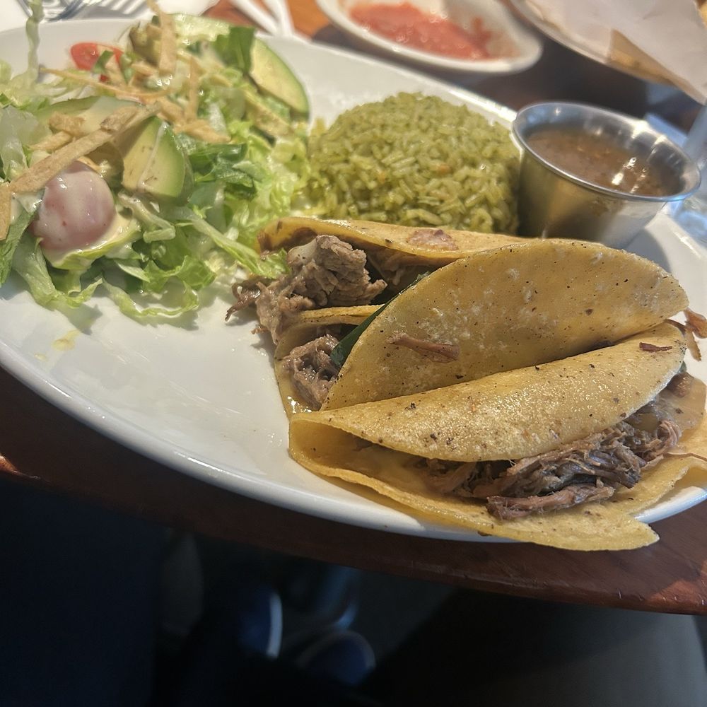 Mi Cocina - Tacos de brisket - Mexican Near Me - Dallas, Texas Mi Cocina - Tacos de brisket - Mexican Near Me - Dallas, Texas
