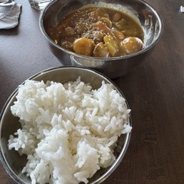 My husband loved his Korean Curry Rice / 카레라이스. My husband loved his Korean Curry Rice / 카레라이스.