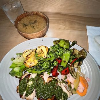 Yang’s Kitchen - Miso soup, veggies, and chicken thigh. - Asian Fusion Near Me - Alhambra, California Yang’s Kitchen - Miso soup, veggies, and chicken thigh. - Asian Fusion Near Me - Alhambra, California