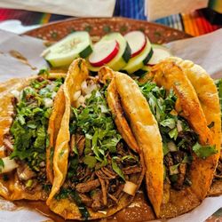 San Isidro - Birria Tacos