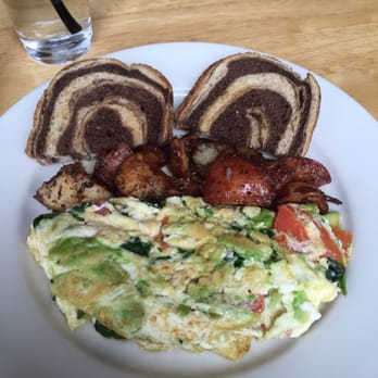 Corner Cafe - Egg white spinach omelette - Breakfast & Brunch Near Me - Newport, Rhode Island