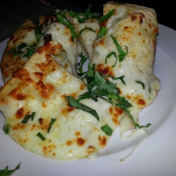 Blue Line Pizza - Garlic Bread - Warm housemade bread topped with a blend of butter, garlic & melted mozzarella - Pizza Near Me - Mountain View, California