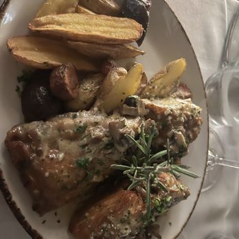 Vinya Table - Chicken meunière - Wine Bars Near Me - Coral Gables, Florida