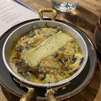 Eureka! - Spinach & Artichoke Dip -- way too greasy - American Near Me - Berkeley, California