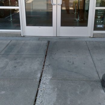 BECU credit union - No button to open door for wheelchairs - Banks & Credit Unions Near Me - Kent, Washington BECU credit union - No button to open door for wheelchairs - Banks & Credit Unions Near Me - Kent, Washington