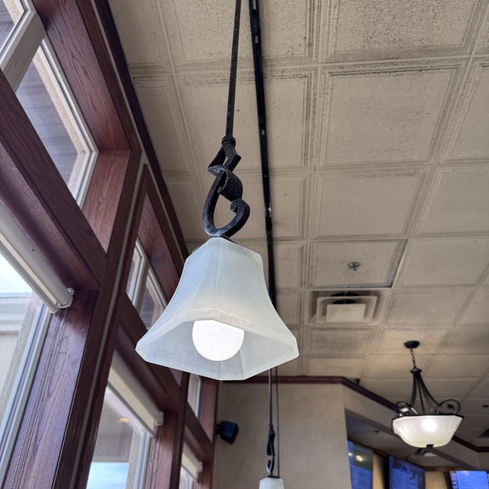 Kneaders Bakery & Cafe N 83rd Ave, Peoria, AZ - Last Updated January 2026 -  Yelp