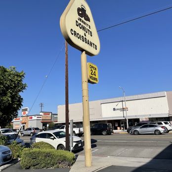 Jenny's Donuts & Croissants - a parking lot - Donuts Near Me - Bellflower, California Jenny's Donuts & Croissants - a parking lot - Donuts Near Me - Bellflower, California