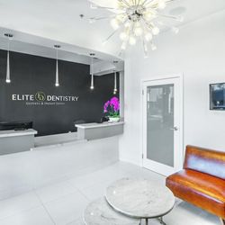 Elite Dentistry of Simi Valley - Elite Dentistry of Simi Valley front reception desk.