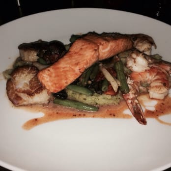 Palisade - Salmon, Shrimp, & Scallops with veggies - Seafood Near Me - Seattle, Washington Palisade - Salmon, Shrimp, & Scallops with veggies - Seafood Near Me - Seattle, Washington