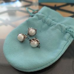 Buy Sell Loan - Tiffany Pearl earrings