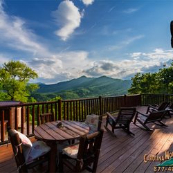 Carolina Mountain Vacations - Food always tastes better in the Smokies!