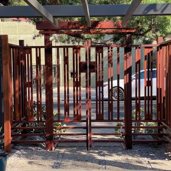 Covington Framing Construction - Front entry gate made from Red Balau - Fences & Gates Near Me - Los Angeles, California Covington Framing Construction - Front entry gate made from Red Balau - Fences & Gates Near Me - Los Angeles, California