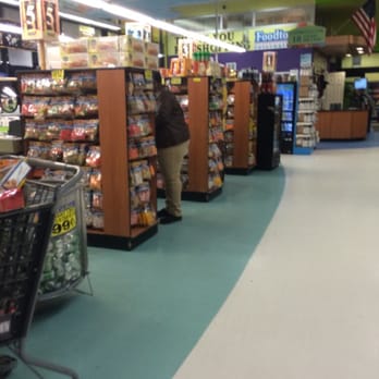 Foodtown - I love when there aren't any lines.  In and out. Yahoooooo - Grocery Near Me - New York, New York