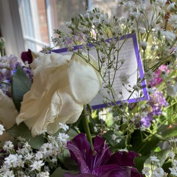 Graceland Florist - Florists Near Me - Mt Vernon, New York Graceland Florist - Florists Near Me - Mt Vernon, New York