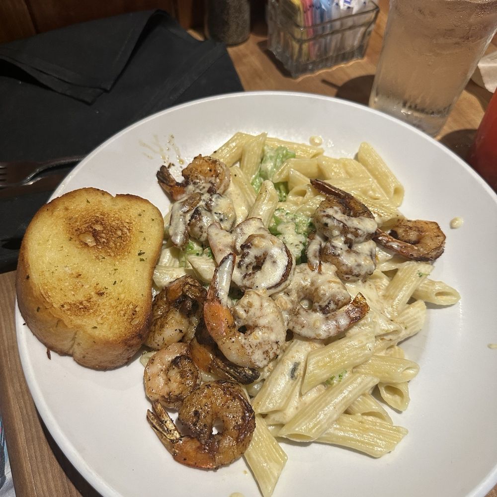 Cheddar's Scratch Kitchen - Grilled Shrimp Alfredo - American Near Me - Smyrna, Tennessee Cheddar's Scratch Kitchen - Grilled Shrimp Alfredo - American Near Me - Smyrna, Tennessee