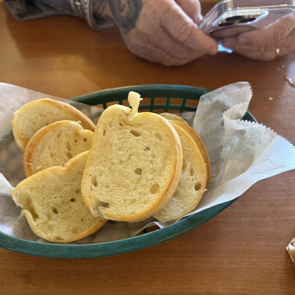 La Carreta - Garlic Cuban bread - Cuban Near Me - Miami, Florida