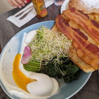 Over Easy - Breakfast & Brunch Near Me - Kailua, Hawaii