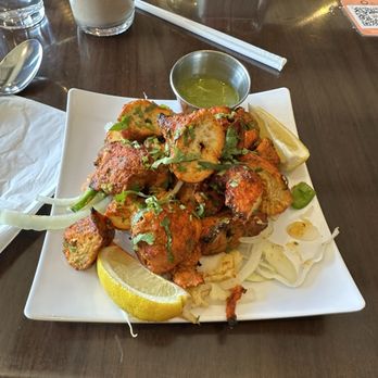 Apna Indian Grill & Bar - TANDOORI CHICKEN TIKKA-- generous portion, Seasoned perfectly....chicken so tender! Yasssssss!!!!! - Indian Near Me - Chicago, Illinois